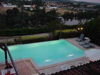 Brit Hotel Vallee Du Lot Fumel Bagian luar foto