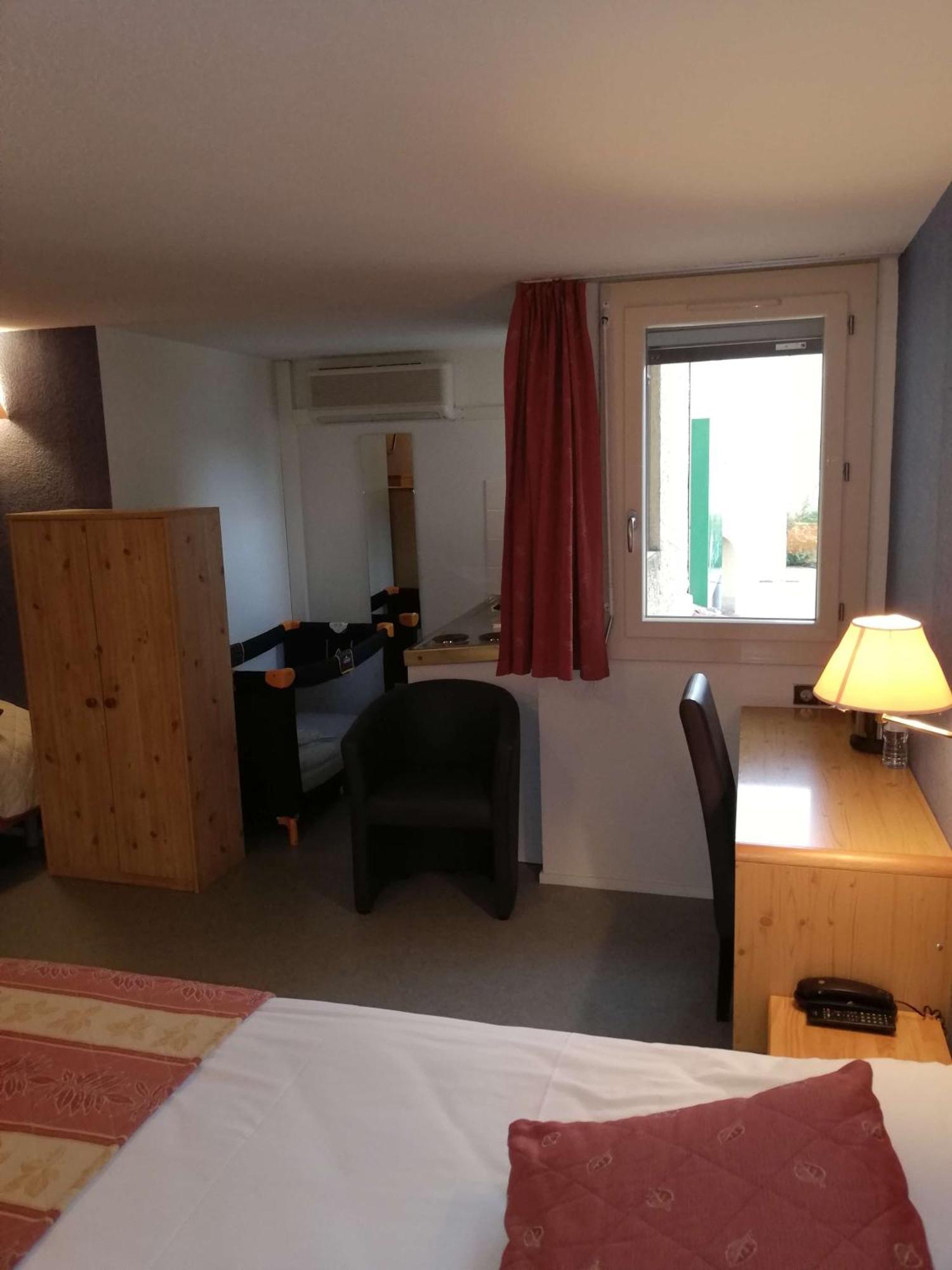 Brit Hotel Vallee Du Lot Fumel Bagian luar foto