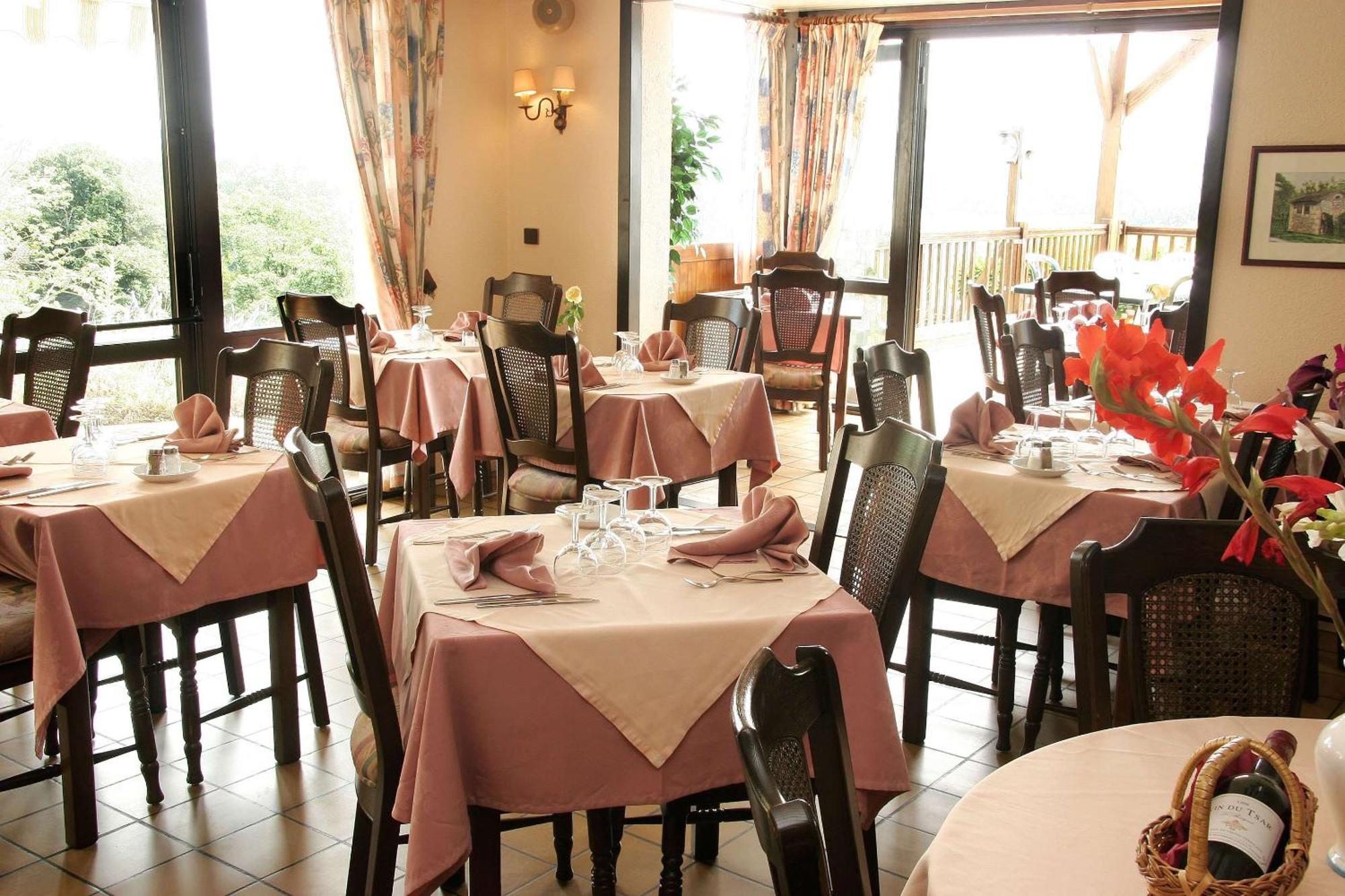Brit Hotel Vallee Du Lot Fumel Bagian luar foto